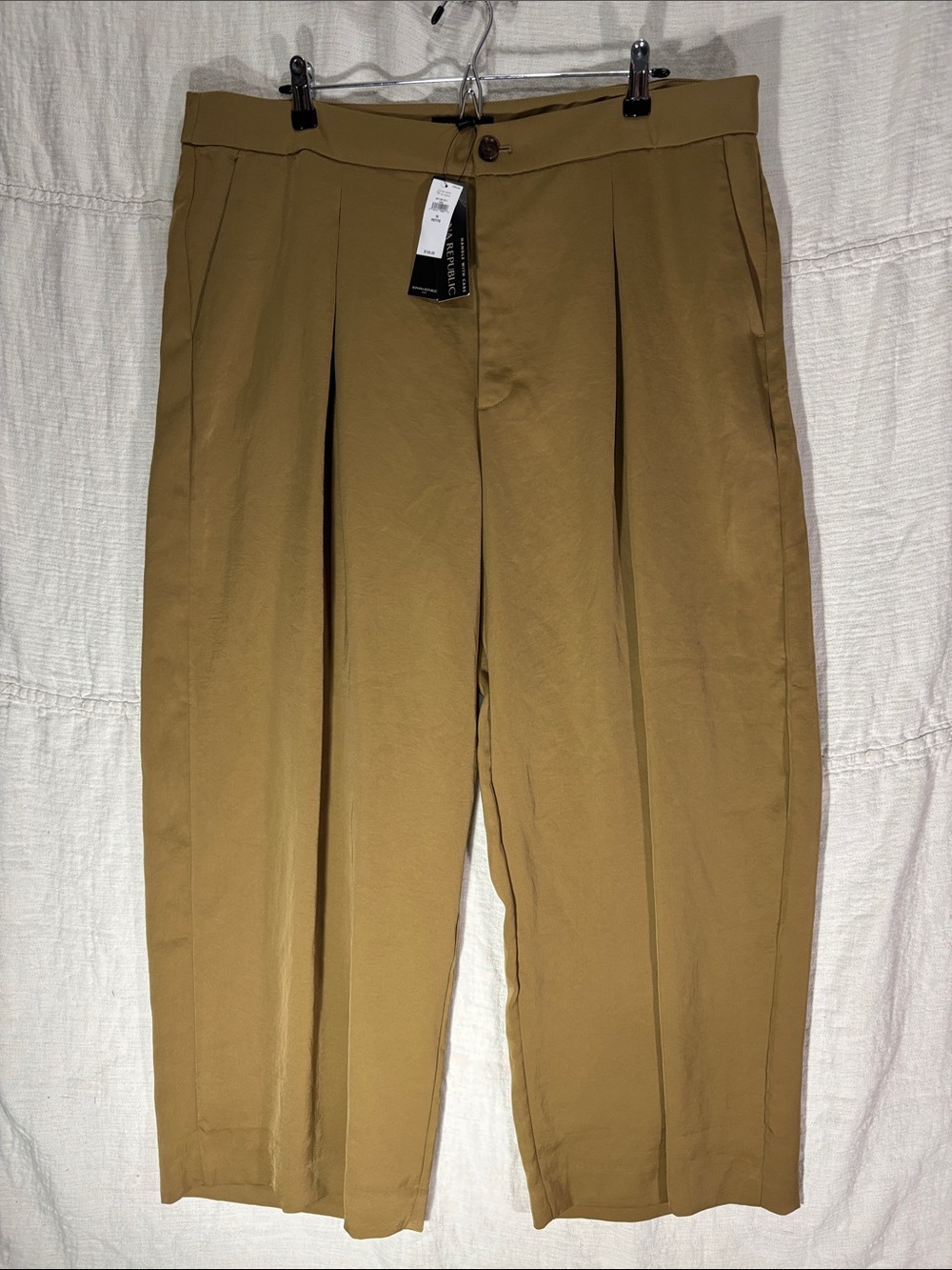 NWT Banana Republic Pleated Wide Leg Trousers Camel Tan 18 Petite Classic Career
